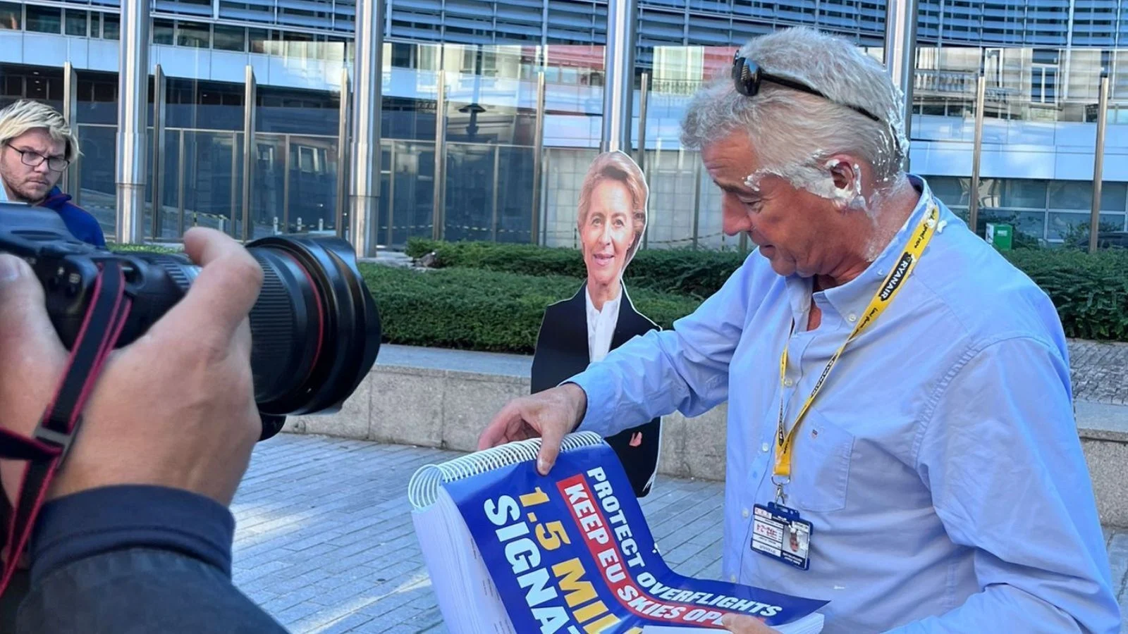 Ryanair ģenerāldirektors plāno ielikt kabatā 100 miljonus eiro. Viņa nopelns: padarīt akcionārus bagātus kopā ar sevi