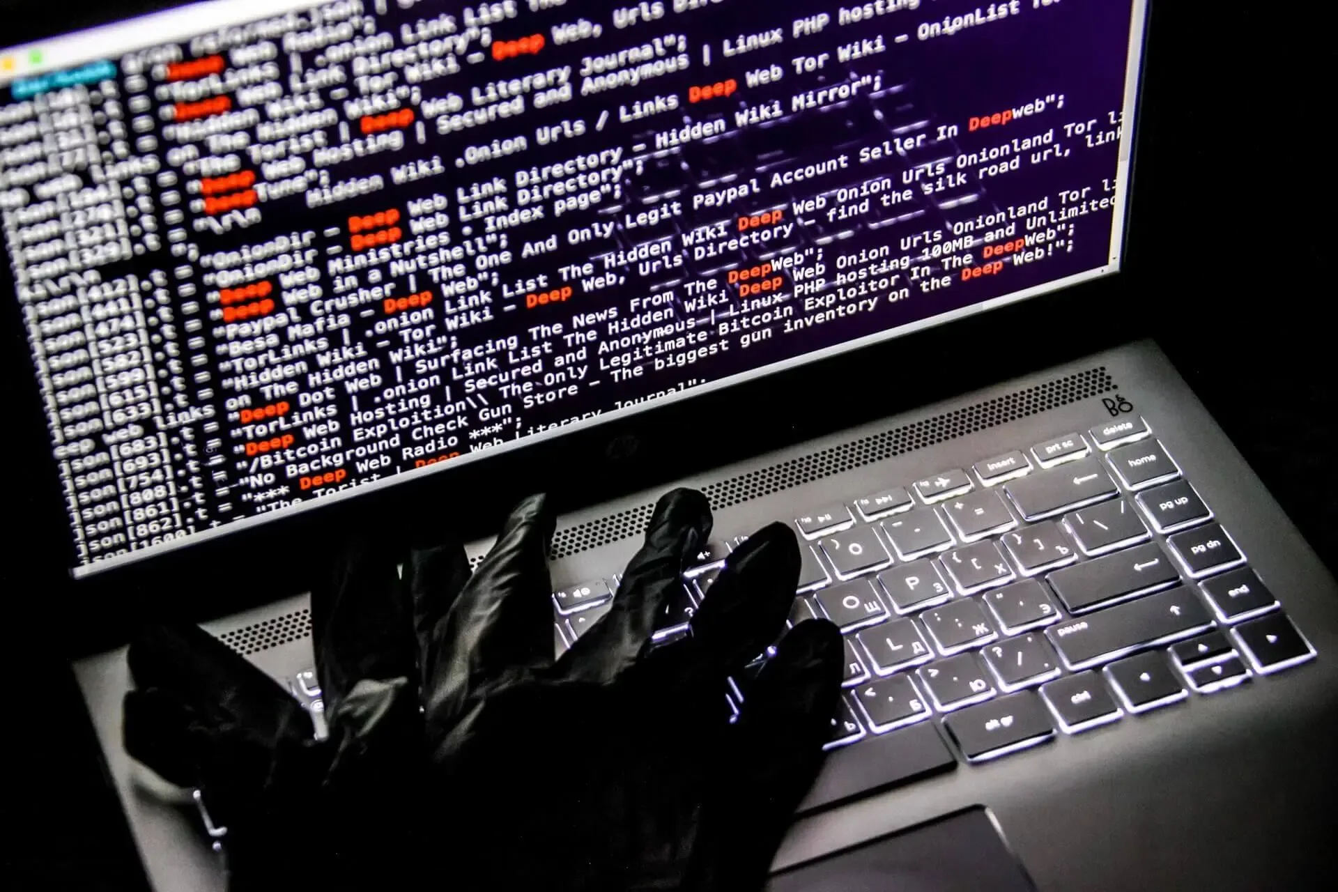 Tūkstošiem ASUS maršrutētāju tika kompromitēti hakeru uzbrukuma rezultātā: to pārstartēšana neizskauž draudus.