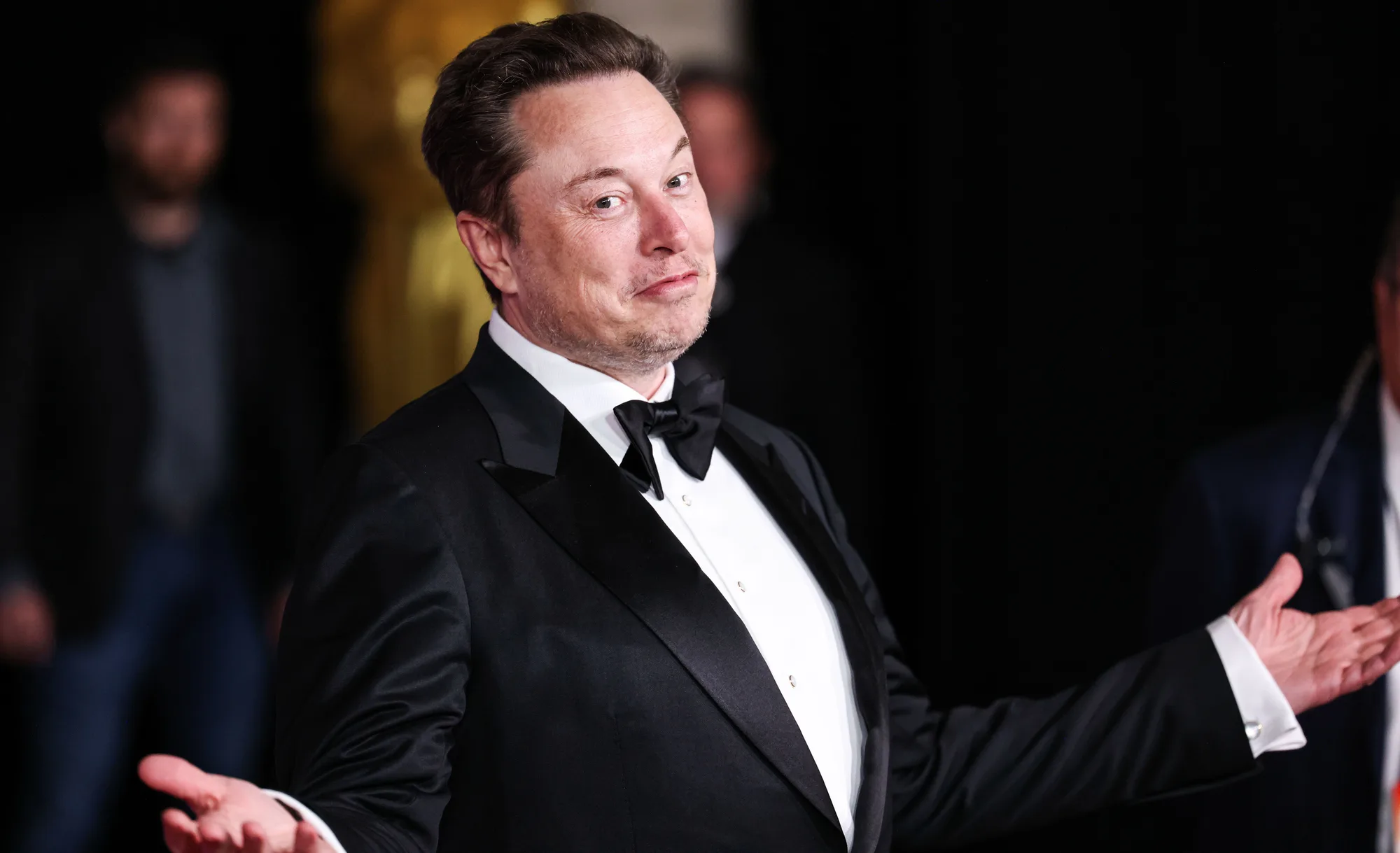 Ilons Musk deva Apple 72 stundas laika, lai pieņemtu viņa piedāvājumu par 5 miljardiem dolāru. Tims Kuks atteicās, un Ilons riskēja.