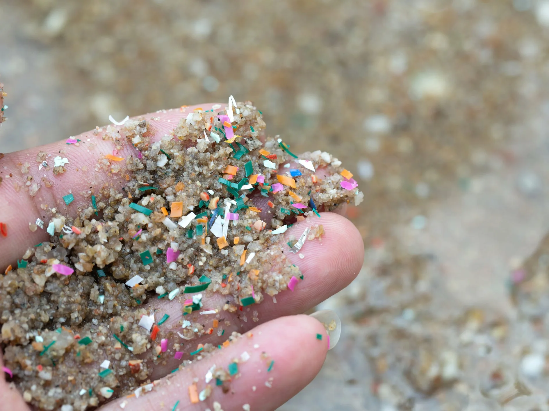 Līdz šim tās bija problēma, bet tagad plastmasas pudeles meklē glābšanu. Tās var atklāt visu ūdeņraža potenciālu