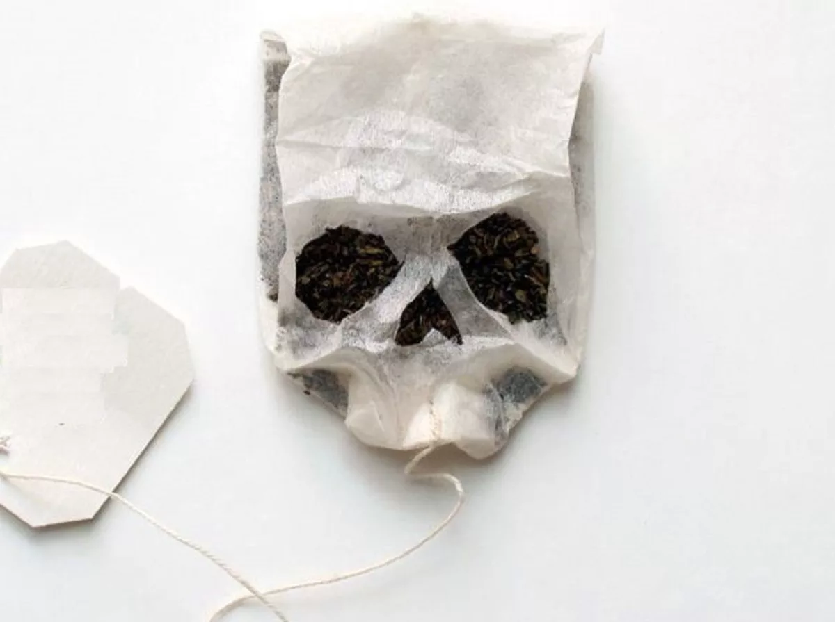 Izdzerot tasi tējas, ar katru malku jūs uzņemat miljoniem plastmasas daļiņu.