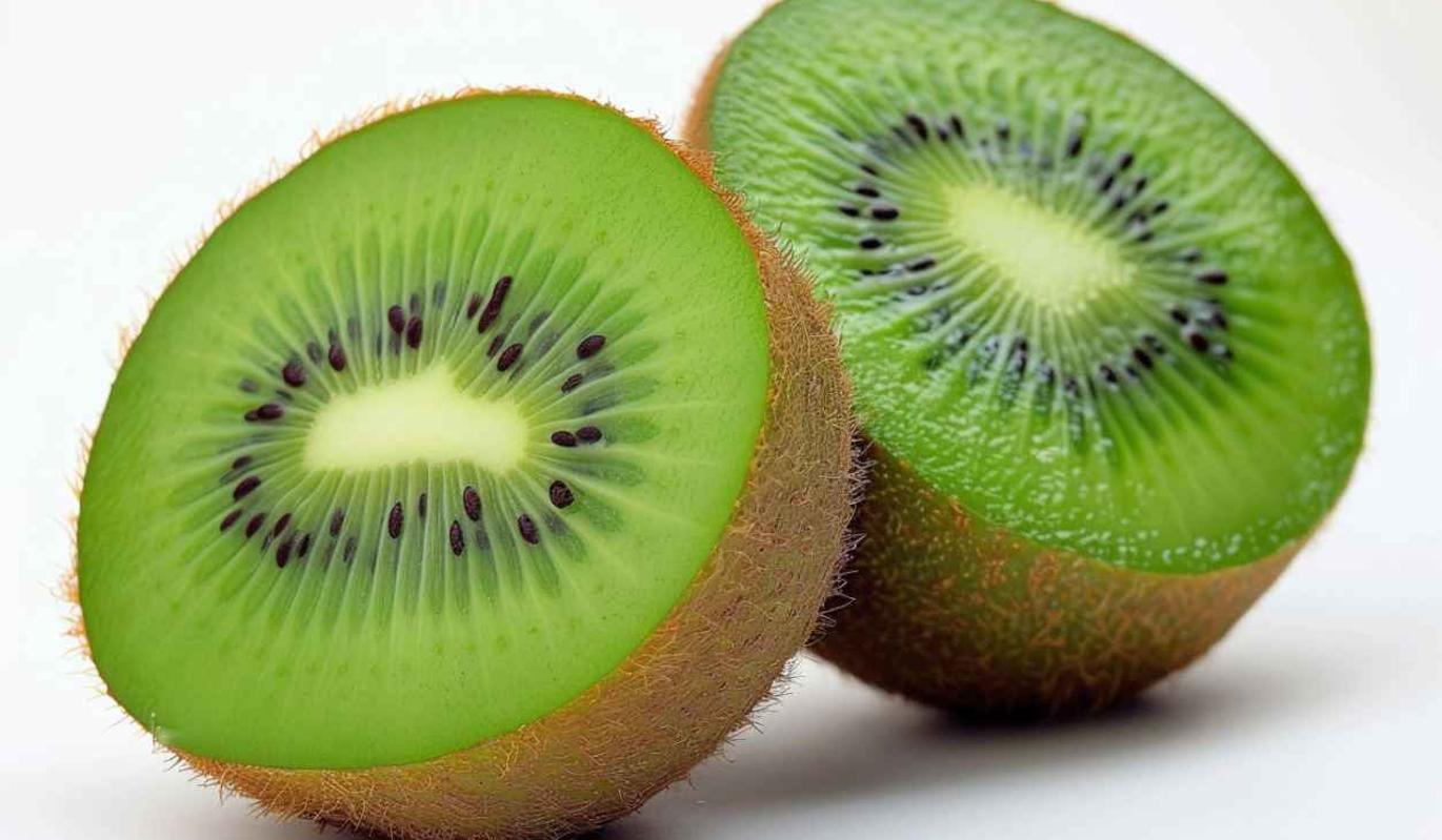 Kivi miza: dabīgi un ekoloģiski „atkritumi”, kurus var pārvērst par jūsu mājas un veselības sabiedroto.