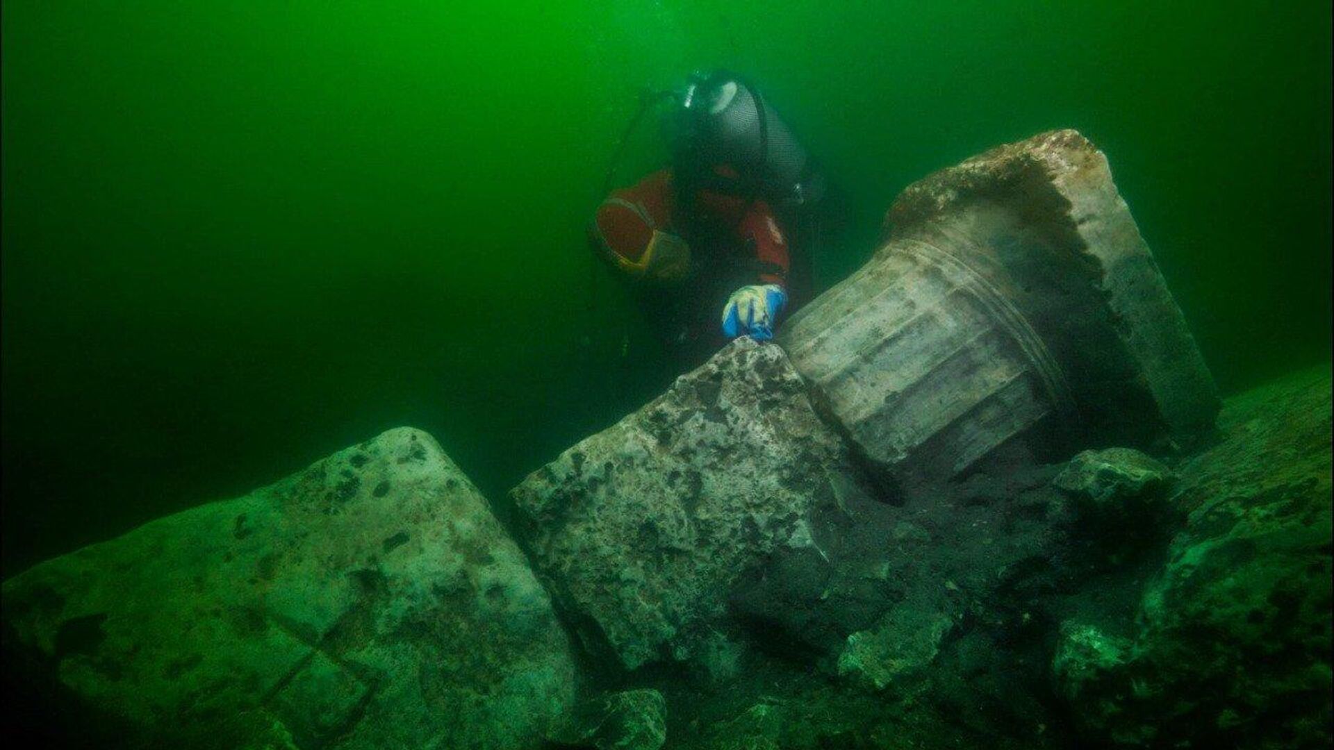Nepārspējams atklājums: Vidusjūras dibenā atrasts satriecošs pazudis pilsēta