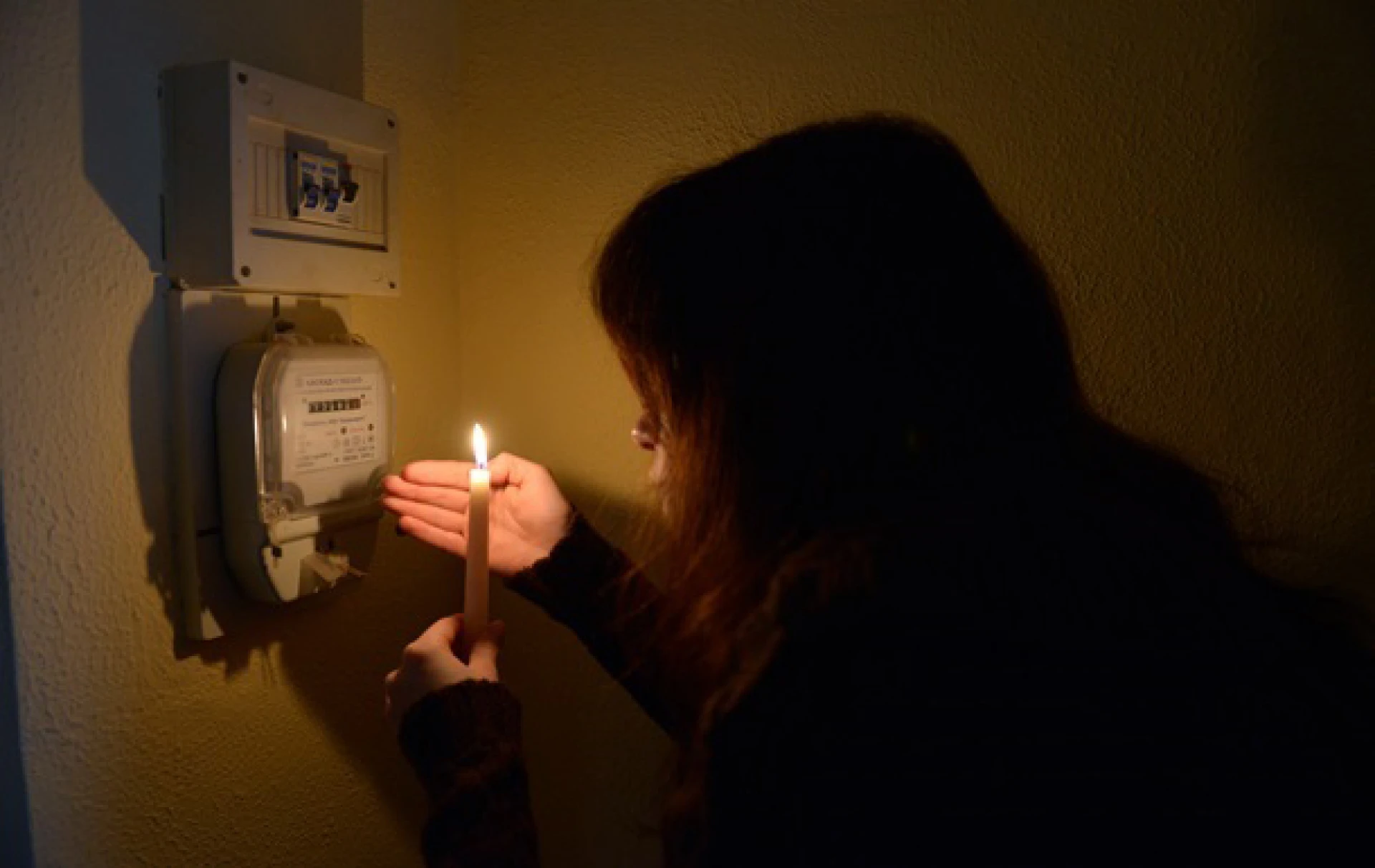 Globāls elektroenerģijas padeves pārtraukums, kura dēļ nepaliks neviena māja: datums ir apstiprināts, un visā pasaulē valda satraukums.