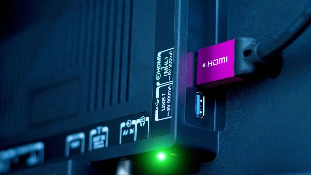 Ikvienam, kam televizorā ir HDMI ports, ir tehnoloģisks dārgums: kāpēc un kam tas ir paredzēts?