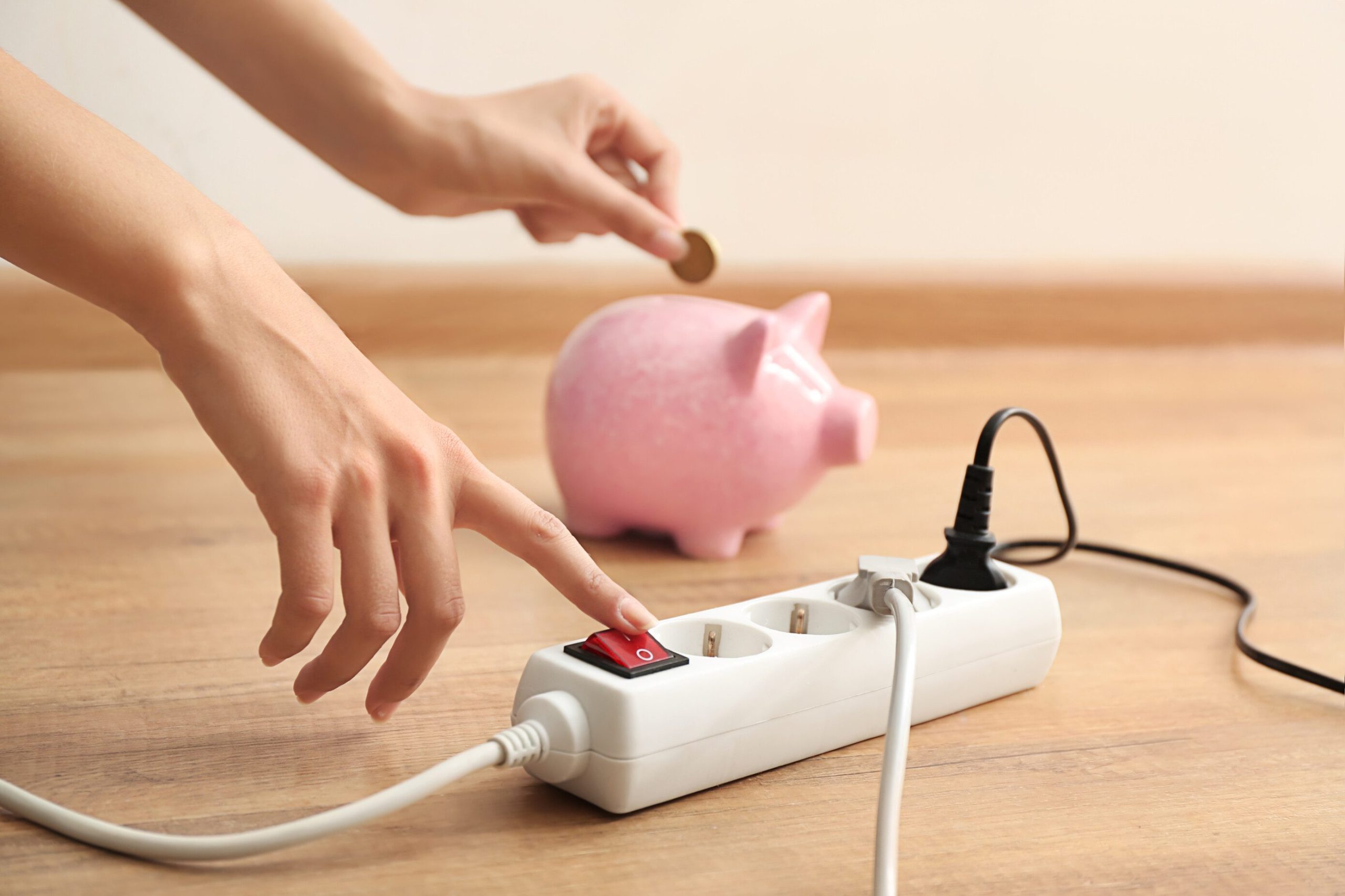 Izgudrojums, kas palīdzēs jums atvadīties no gaisa kondicioniera un ietaupīt uz rēķiniem: tas pazemina temperatūru līdz 4 grādiem un nedarbojas ar elektrību.