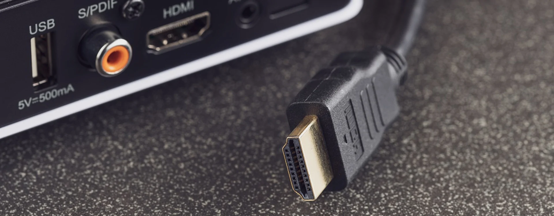 Ikvienam, kam mājās ir HDMI ports, ir dārgums: kam tas nepieciešams un kāpēc tas ir tik pieprasīts.