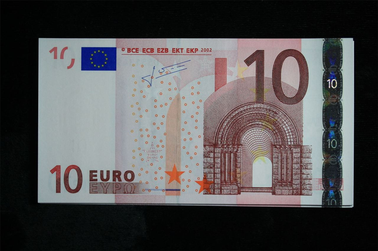 Viņš 20 gadus atstāja kontā 10 eiro, neaiztiekot tos, un rezultāts ir redzams ar lielajiem burtiem.