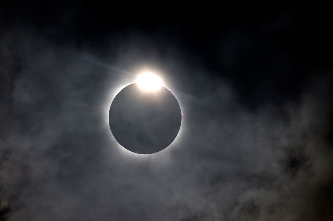 Vēsturisks notikums: NASA apstiprina, ka ilgākais saules aptumsums būs redzams Kolumbijā un Venecuēlā.