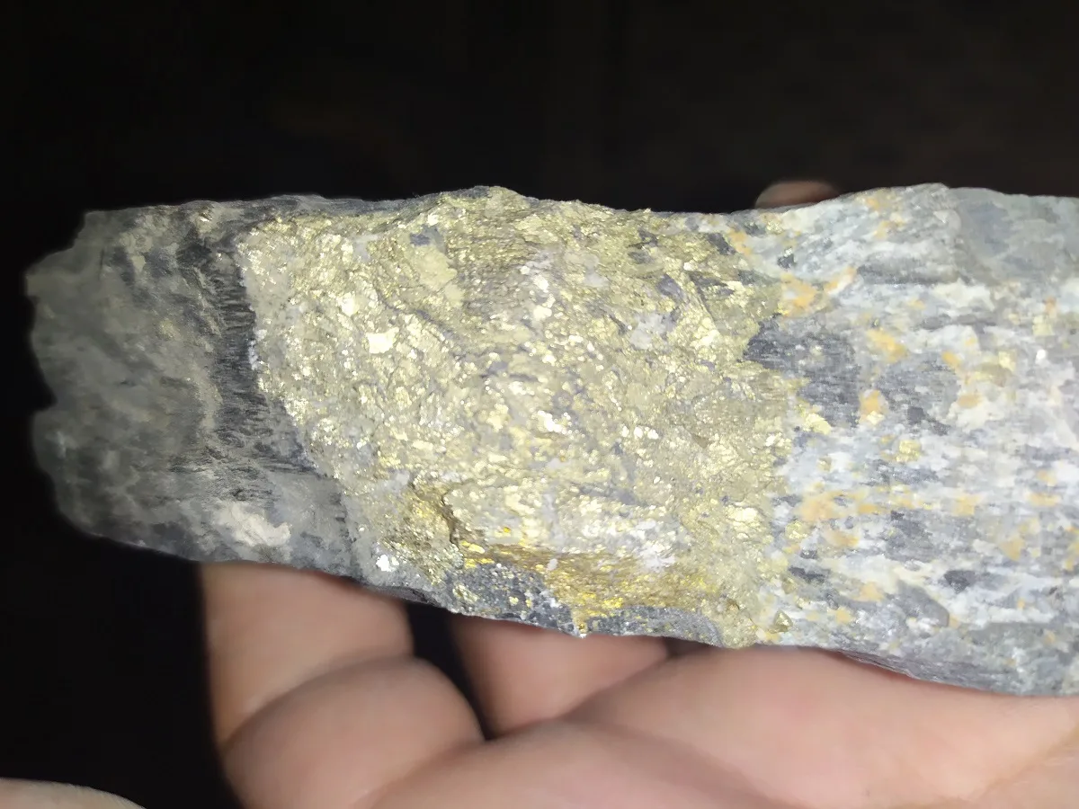 Latvijā atklāts “zils zelts”: svarīgs minerāls, kas var mainīt valsts un pasaules ekonomikas kursu