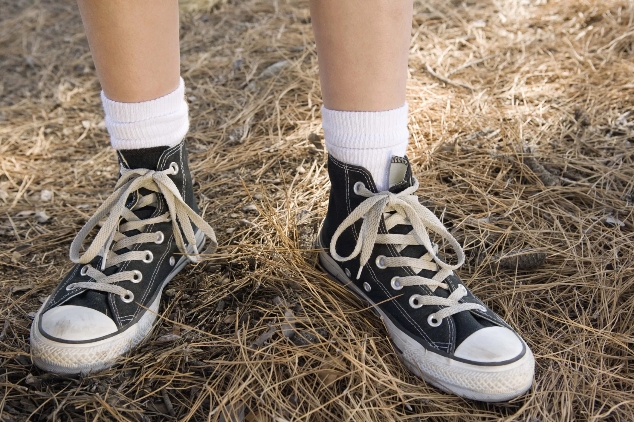 Maz kas zina, bet tieši tas ir patiesais sānu atvērumu uz Converse apaviem mērķis.