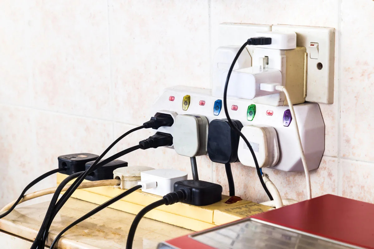 Elektroierīce, kas pirms gulētiešanas obligāti jāizslēdz no rozetes, jo tā var divkāršot elektroenerģijas patēriņu.