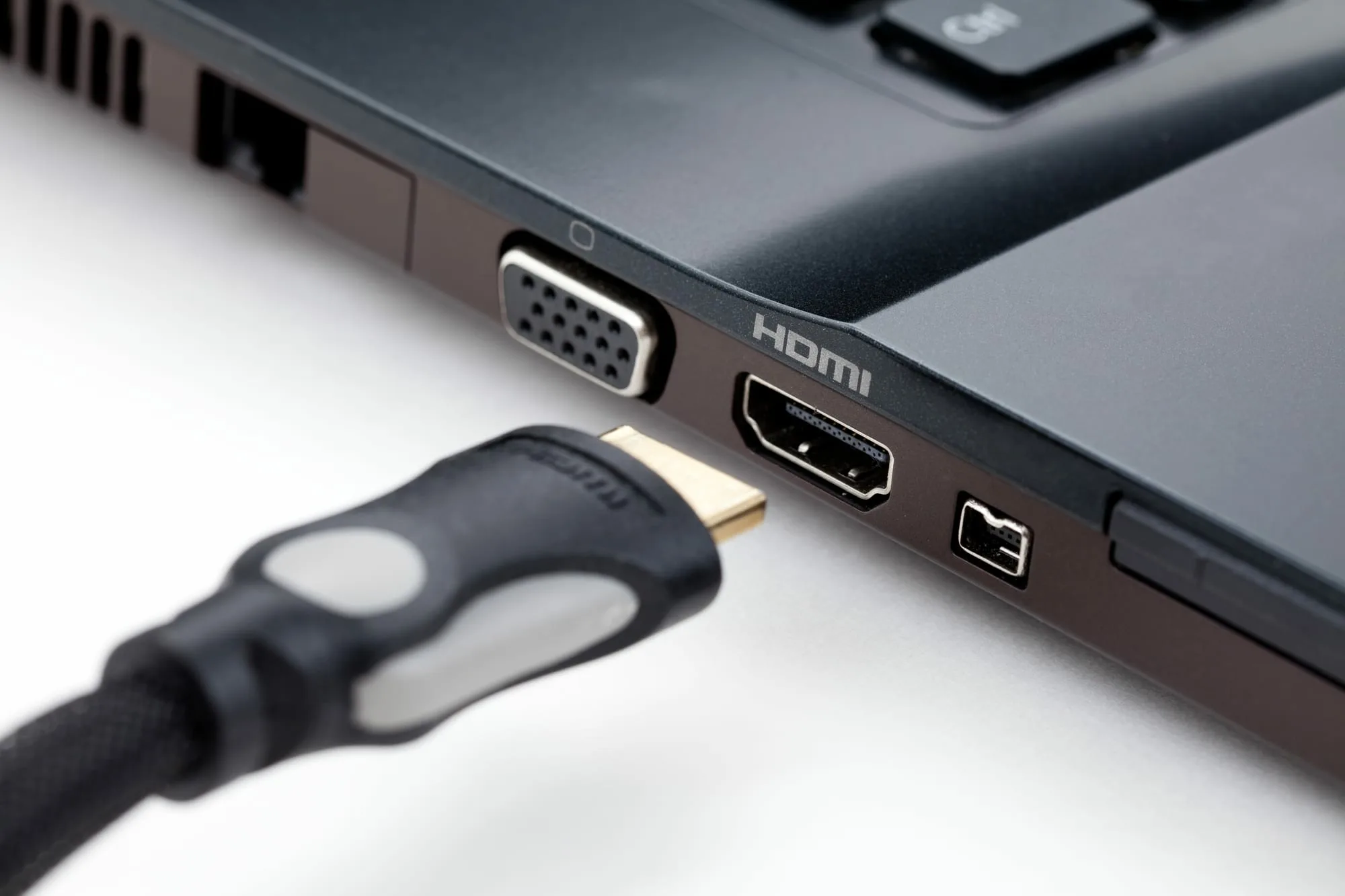 Ikvienam, kam mājās ir HDMI ports, ir dārgums: kam tas nepieciešams un kāpēc tas ir tik pieprasīts.