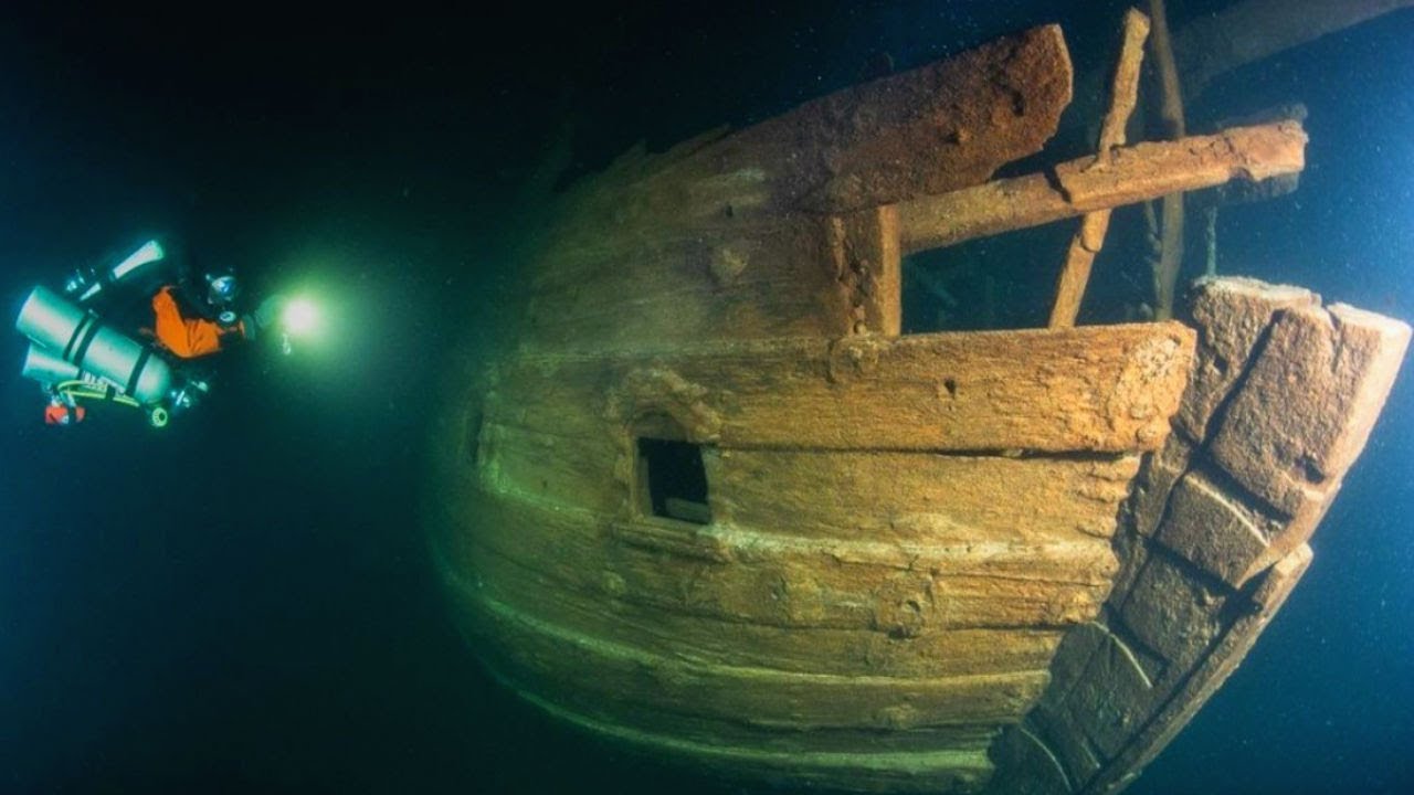 18. gadsimta nogrimis kuģis nejauši atrasts pie slavenas Eiropas pilsētas krasta.