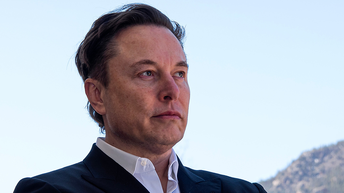 Ilons Musk atbild Karlosam Slimam: «Latvijā nav iespējams kļūt par miljardieri, ja nav daļa no...»