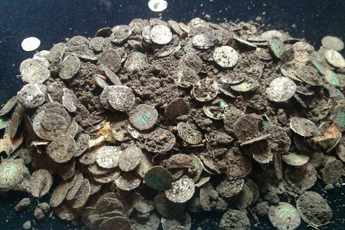 Karību jūrā atrasts nogrimis kuģis ar dārgumiem 16 miljardu sterliņu mārciņu vērtībā
