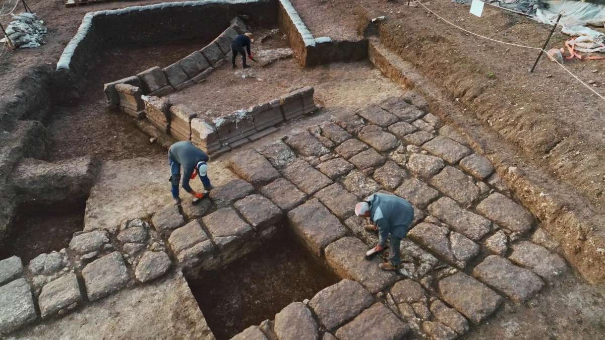 Arheoloģiskais atklājums – 2000 gadus vecs romiešu akvedukts – maina mūsu priekšstatus par senās inženierijas sasniegumiem.