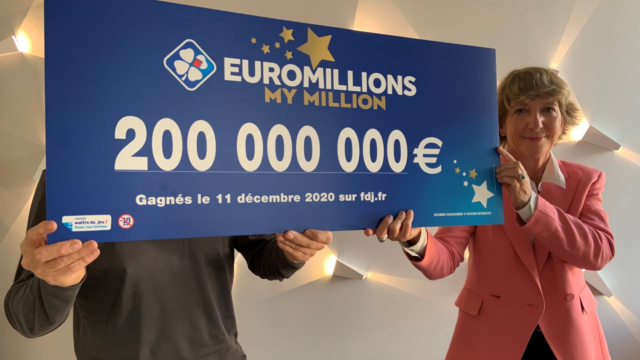 Parādās Euromillions uzvarētāja spoks, kas intriga visā valstī, un sākas izmisīga meklēšana pēc viņa likumīgā īpašnieka.