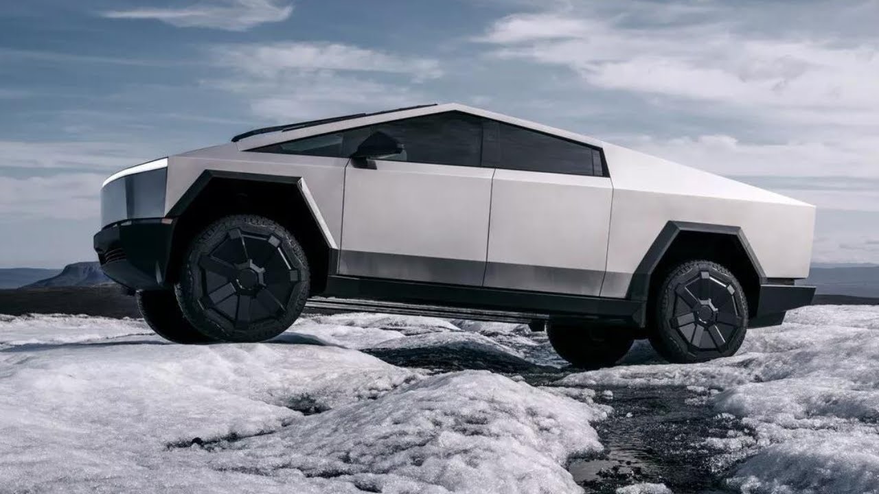Kāds tikko uzbūvēja Toyota Cybertruck, un mums ir tik daudz jautājumu